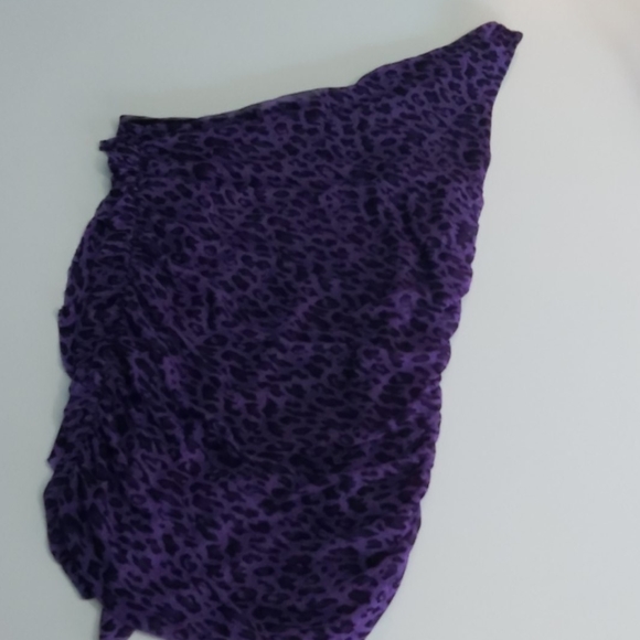 Shirt - Picture 4 of 4